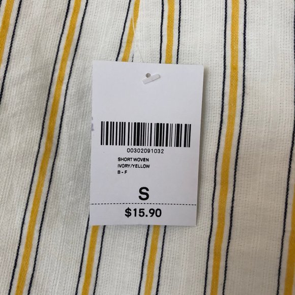 Striped Shorts From Forever 21 - Picture 4 of 4